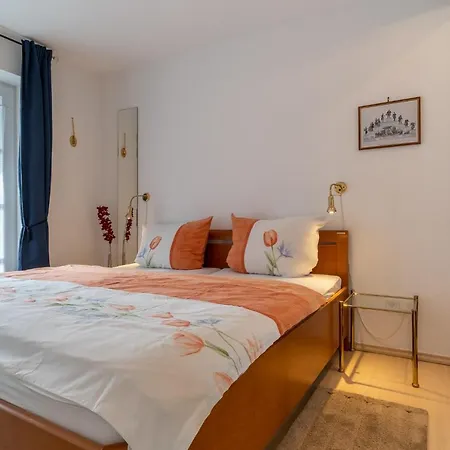 Apartamento Haus-hooge-eg-whg-1 *